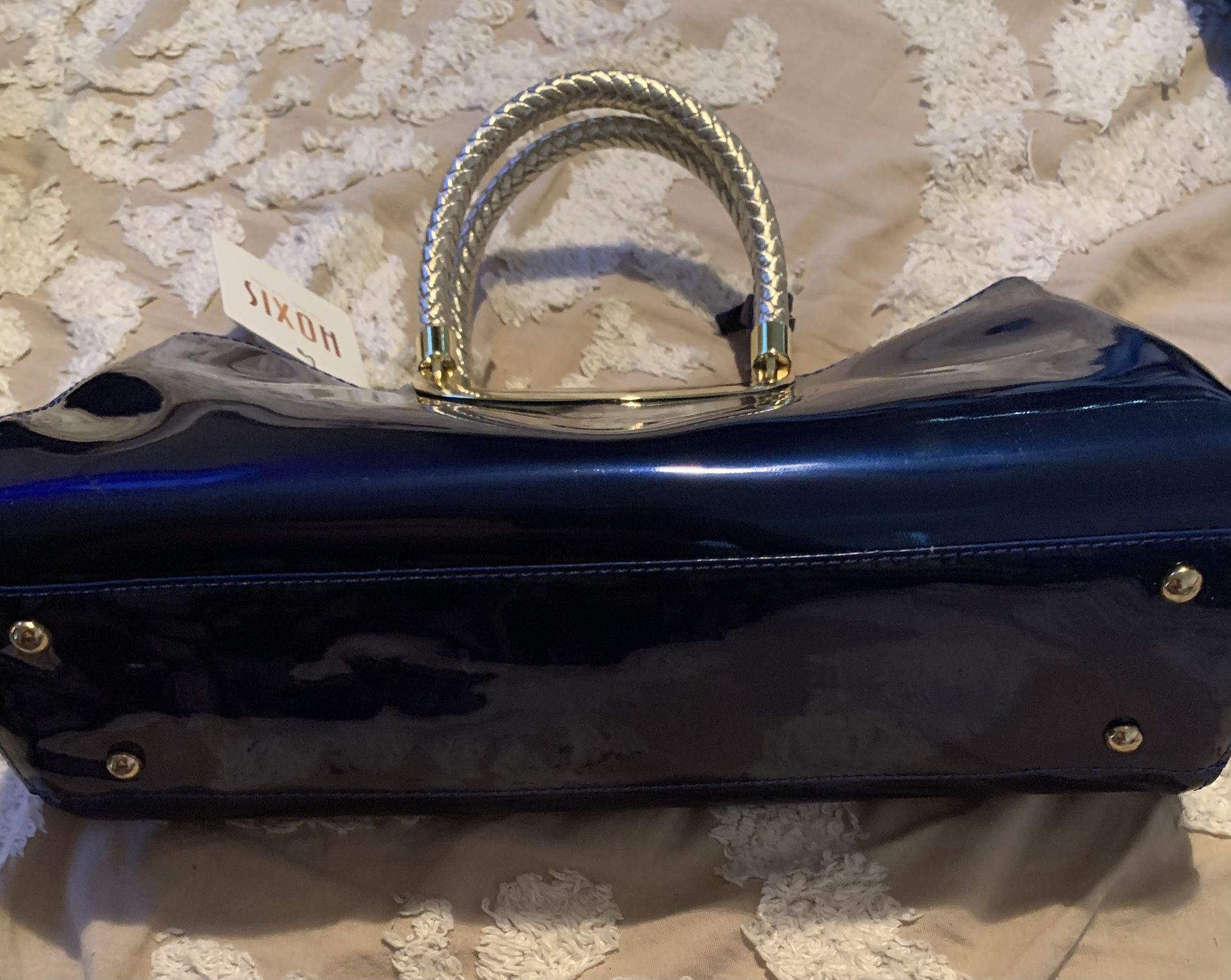 Lug Hippy Purse Aloha Navy for Sale in Burlington, WA - OfferUp