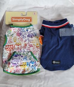 2 Dog Shirt Size: S