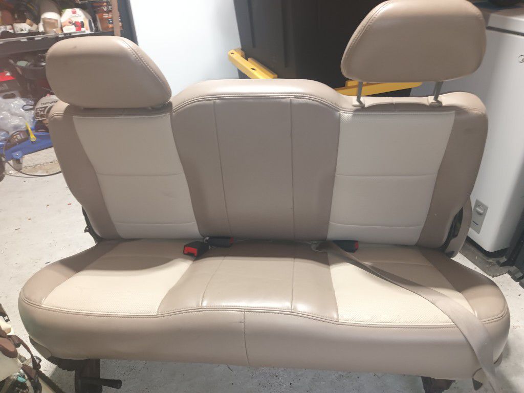  FORD Windstar Middle Seat  leather No Tears Dual Bucket Seat
