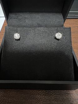 Ritani Natural Diamond Studs 