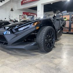 2025 Polaris Slingshot