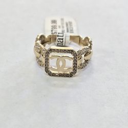 14kt Gold CZ Stone "CC" Design Ring 