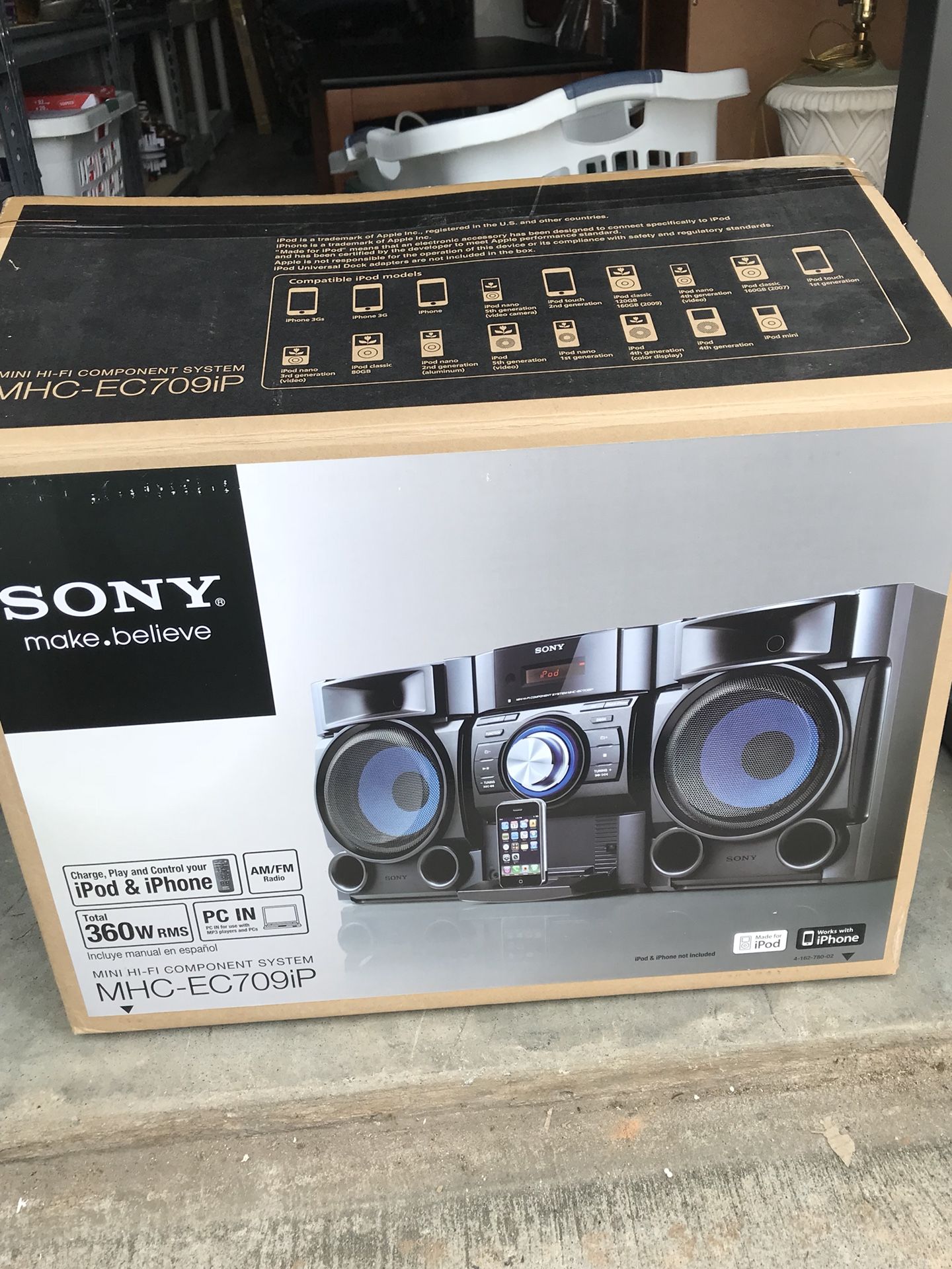 Sony MHC-EC709ip Mini Hi-Fi Component Shelf System CD AM-FM iPod Dock & Speakers