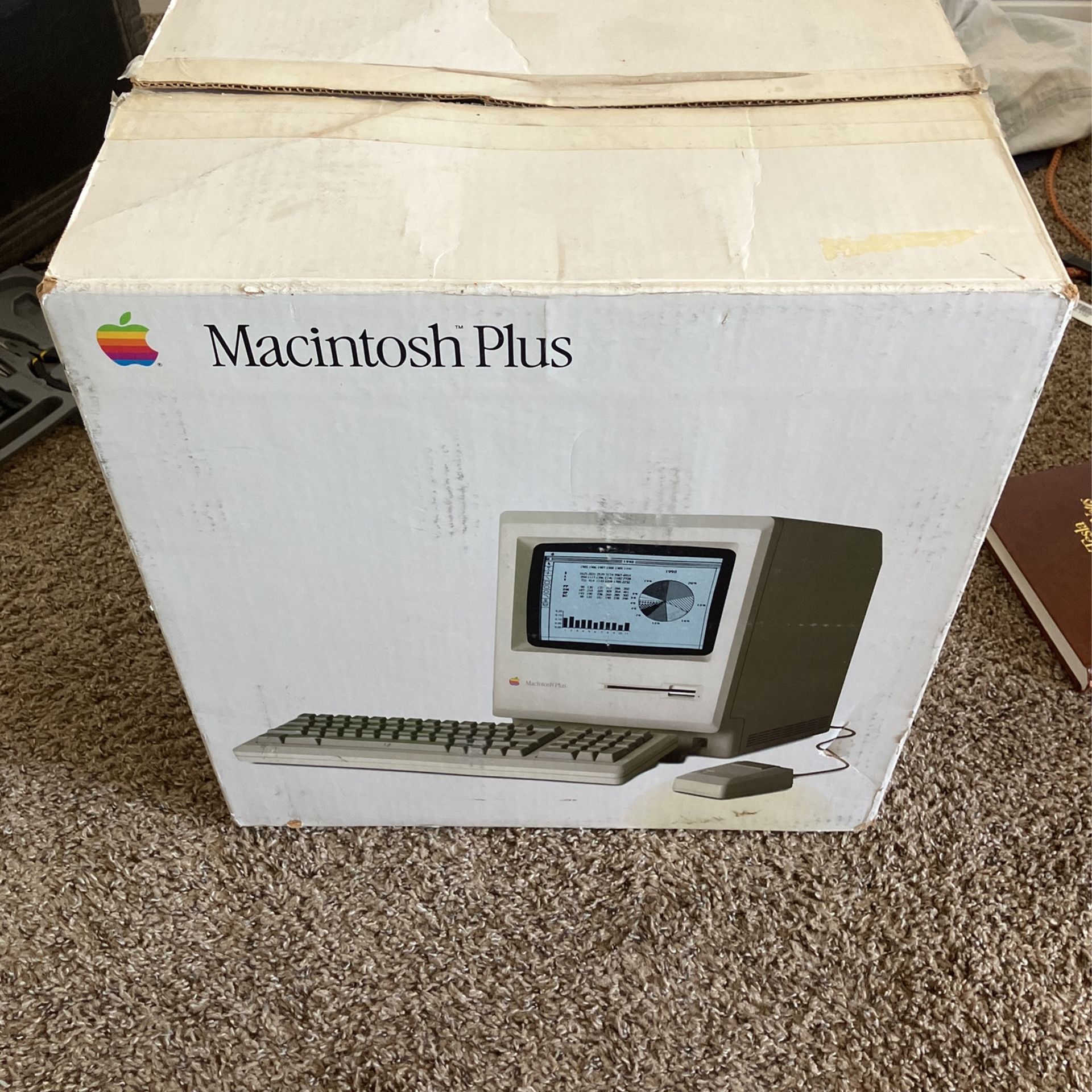 Apple Macintosh Plus Made Between 1986 And 1990