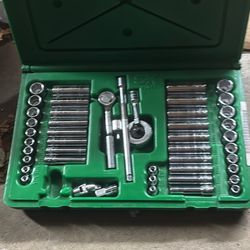 SK TOOLS 48 PIECE 1/4" DRIVE 6 PT STD AND DEEP SAE & METRIC SOCKET SET (91848)