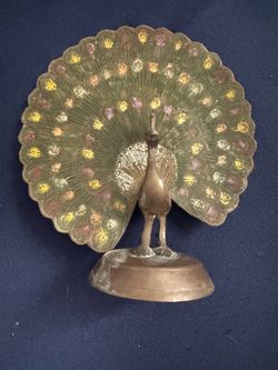 Metal Peacock Bird Figurine Decorative Collectible with Fanned Tail