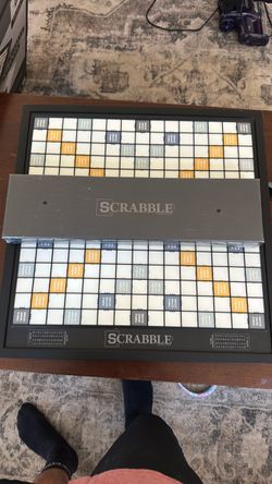 Scrabble Giant Deluxe Edition