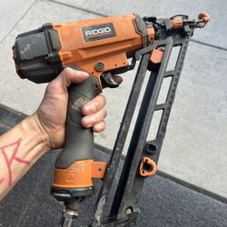 RIDGID 21° Pneumatic Framing Nailer