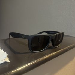 Black Ray Ban Sunglasses