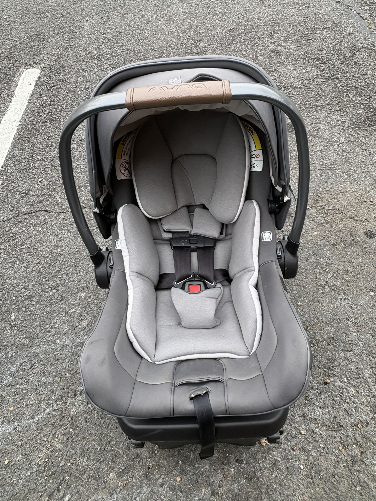 Nuna Infant Car seat