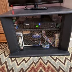 Wooden Tv Stand With Glass Door For Storage
