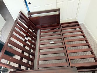 Solid wood daybed