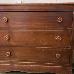 FREE Dresser With Mirror 