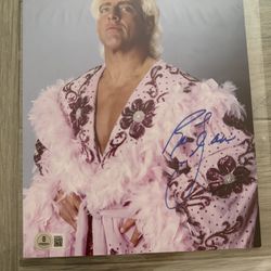 🔥 Ric Flair Autographed Photo – Beckett Authenticated 🔥
