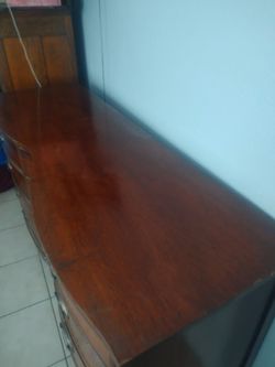 Dixie Mahogany Dresser