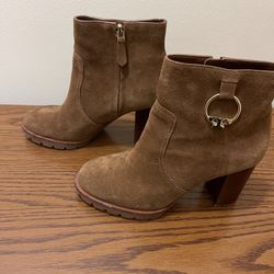 Tory Burch chunky 3’´ block heel suede booties