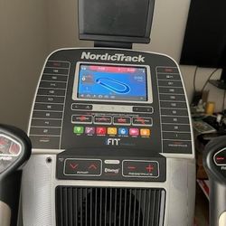 Elliptical (NordicTrack Elite 13.1)