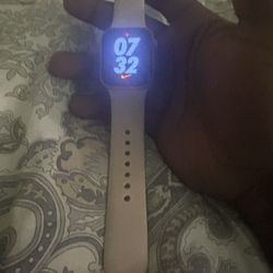 Brand New Apple Watch Se 40mm 