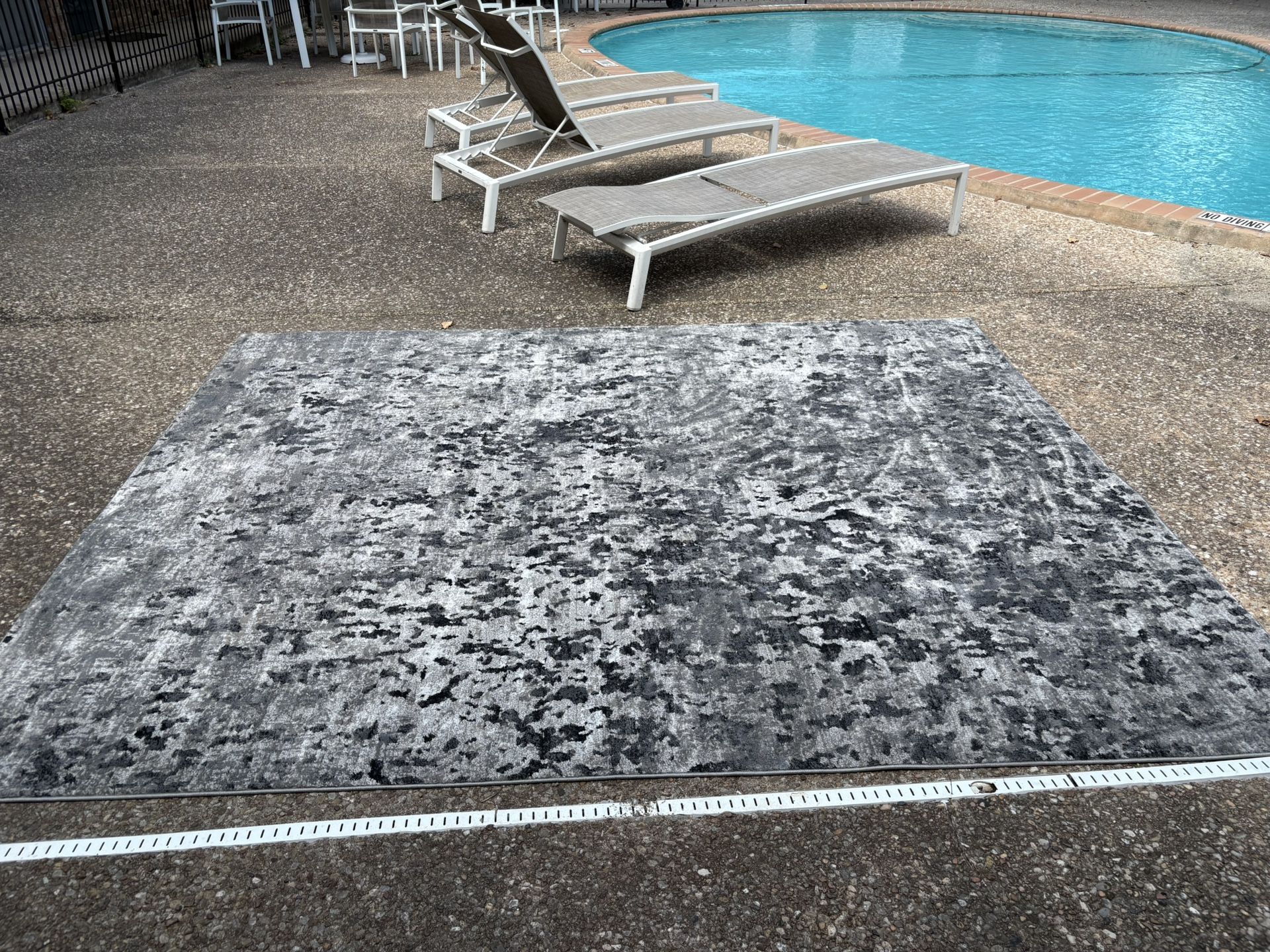 Mixed Grey Abstract Soft High-Low Design Area Rug, 7 X 10