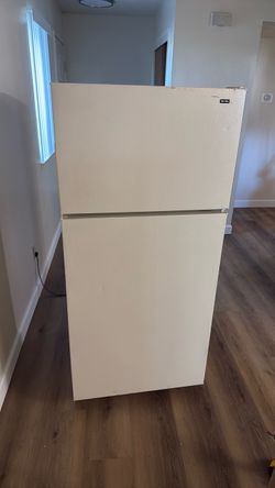 CHEAP FRIDGE FOR SALE!!