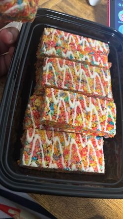 🍃 fruity pebble rice krispy