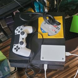 Playstation 4 3tb Game Drive & About 6 Games $175