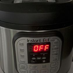 Instant Pot 6QT Pressure Cooker IP-DUO60 V3