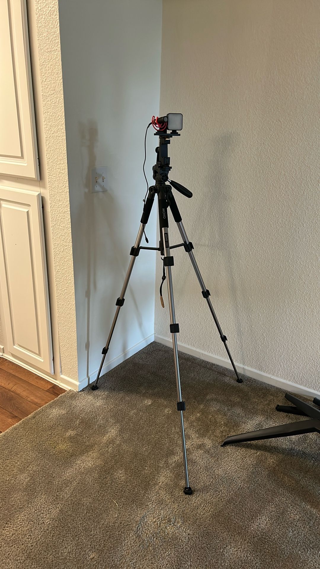 Tripod With Camera light And Microphone