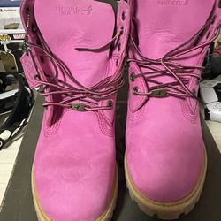 Timberland breast Cancer Awareness
