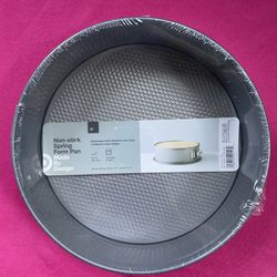 Target 9 Inch Spring Form Pan - New In Package