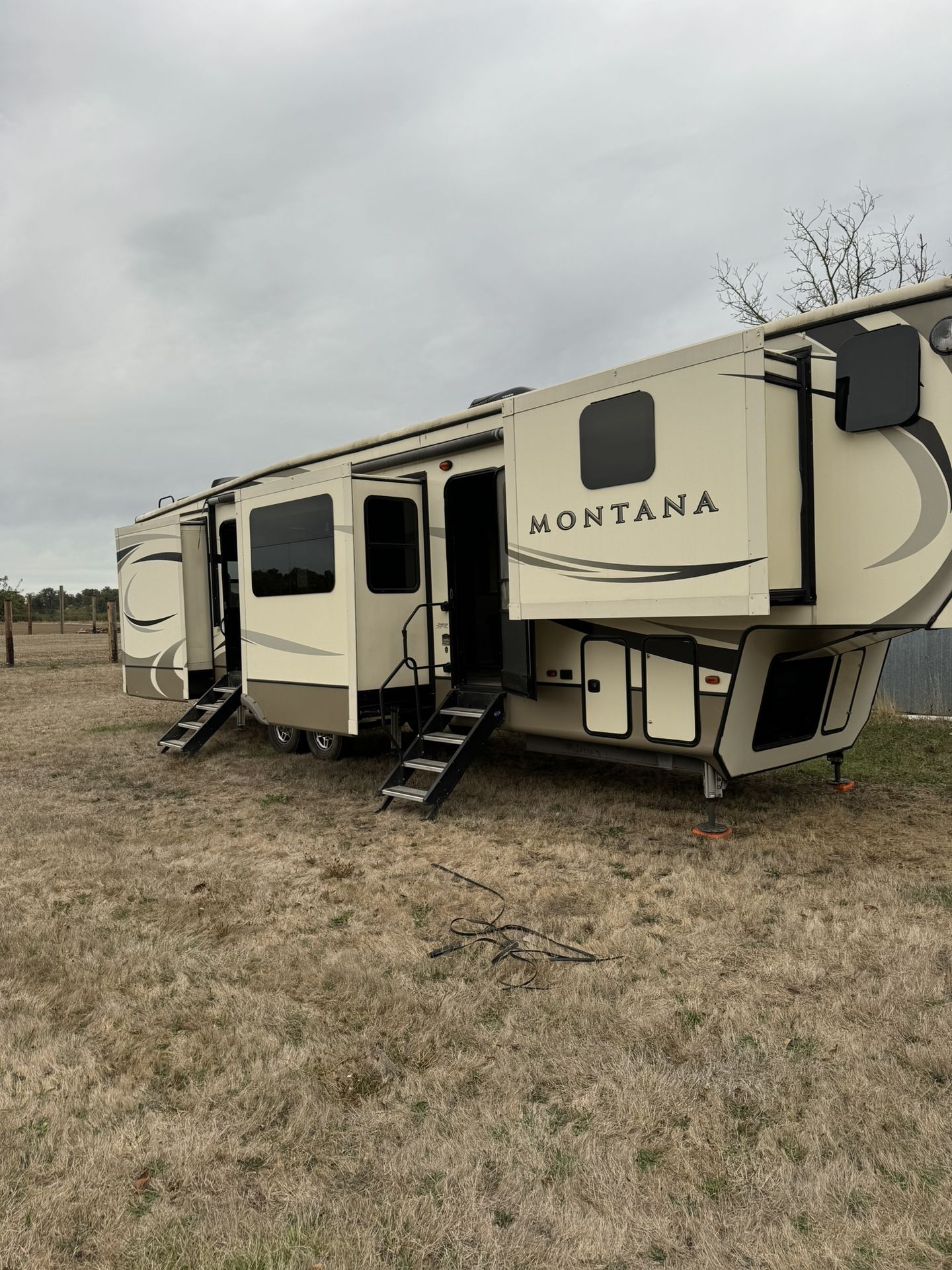 2018 Montana Fk3820