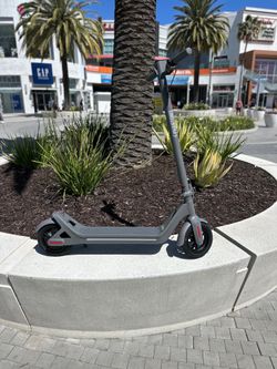Electric scooter