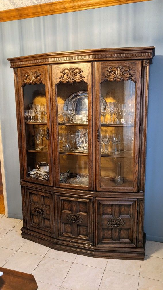 China Cabinet 