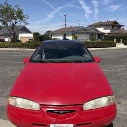 2004 Ford Thunderbird