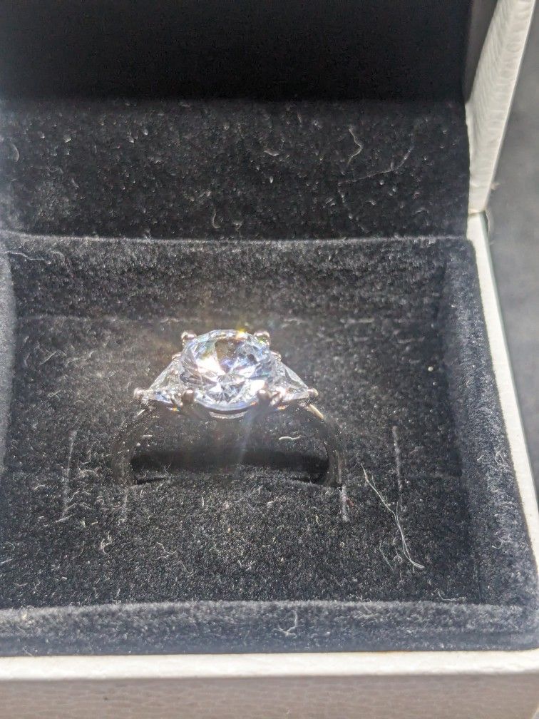 925 Crystal Ring Size 7 