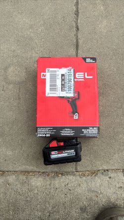 Brand new hammer drill M18 FUEL W/ 1 6.0 XC  battery
