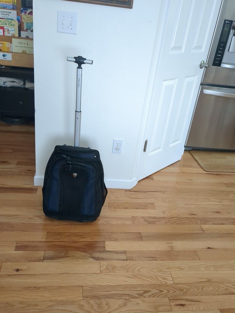 CAL Pack Rolling Travel Backpack Covertable