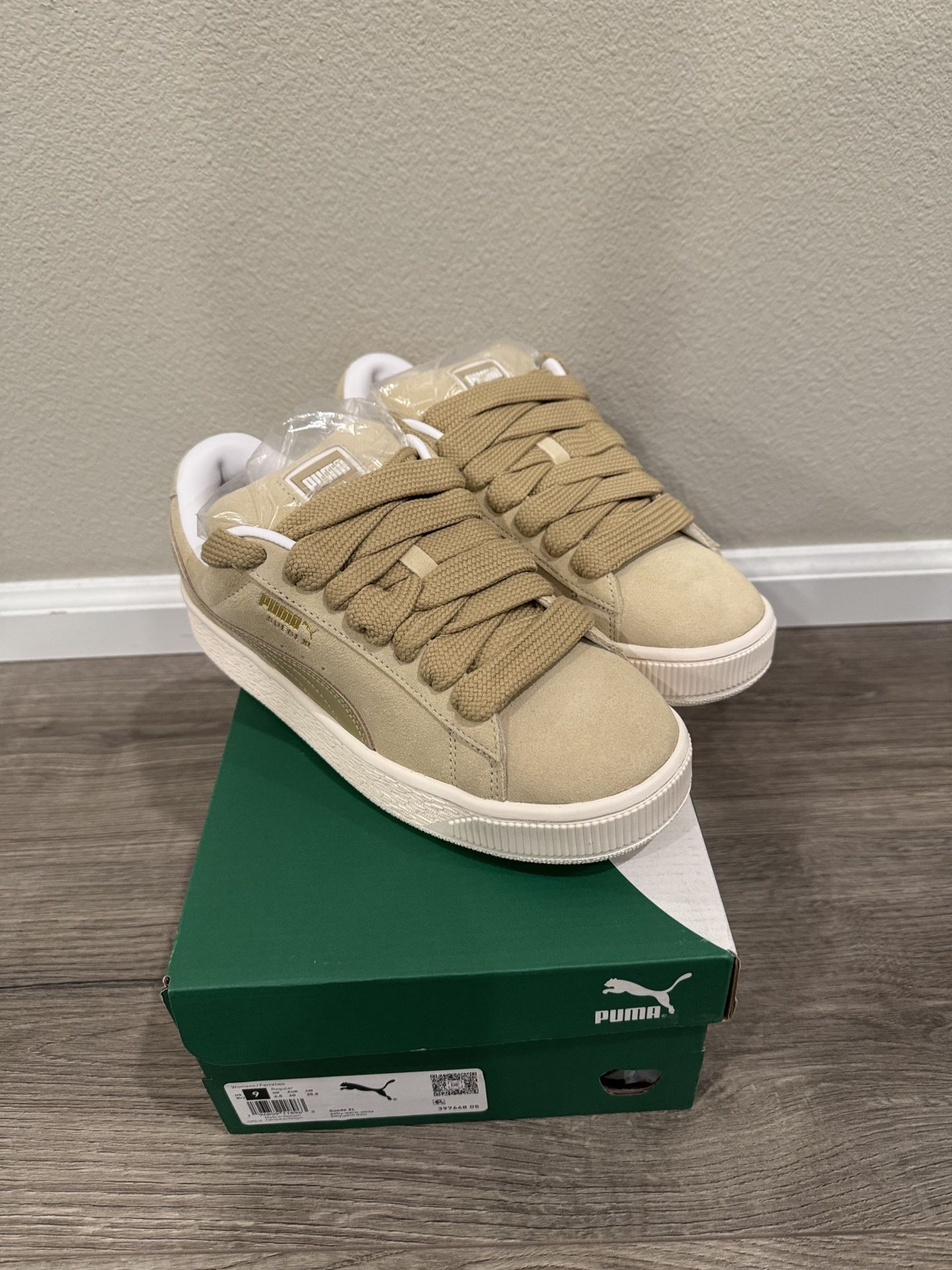 Puma Suede XL Putty Warm White Women’s Size 9 UK 6.5