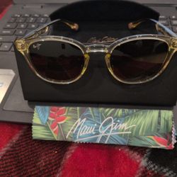 Maui Champagne Glasses