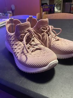 Light  Pink Tennis Shoe