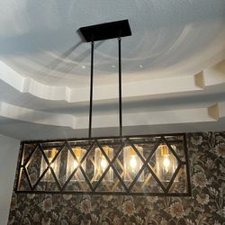 Light fixture
