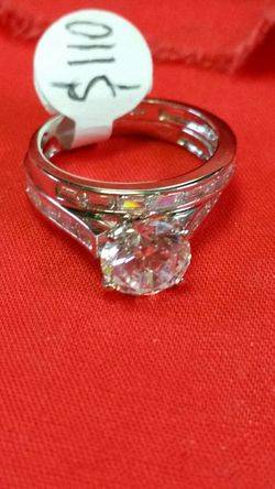 Size 7 .....925 sterling silver Ring set....