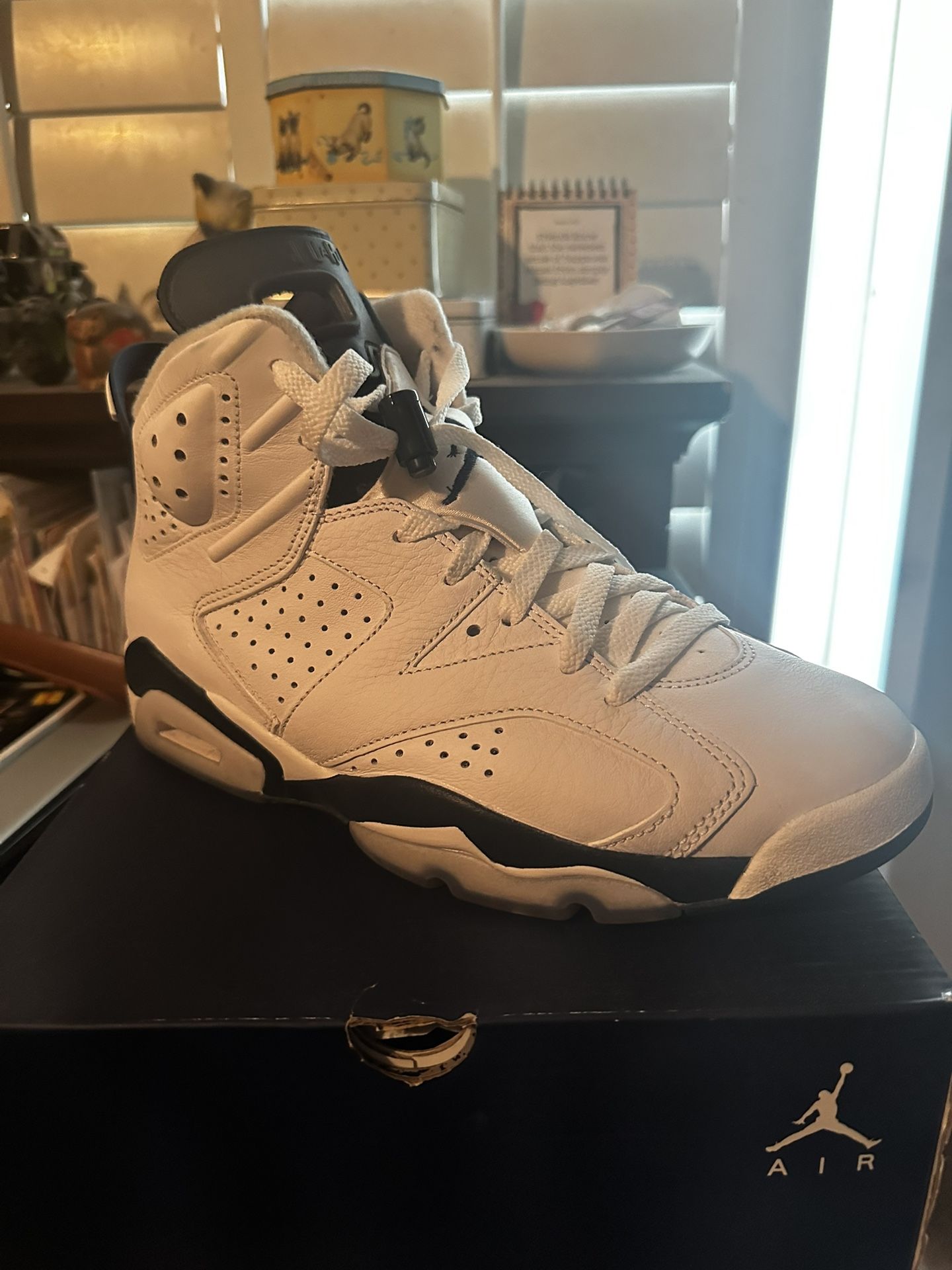 Jordan 6 Retro