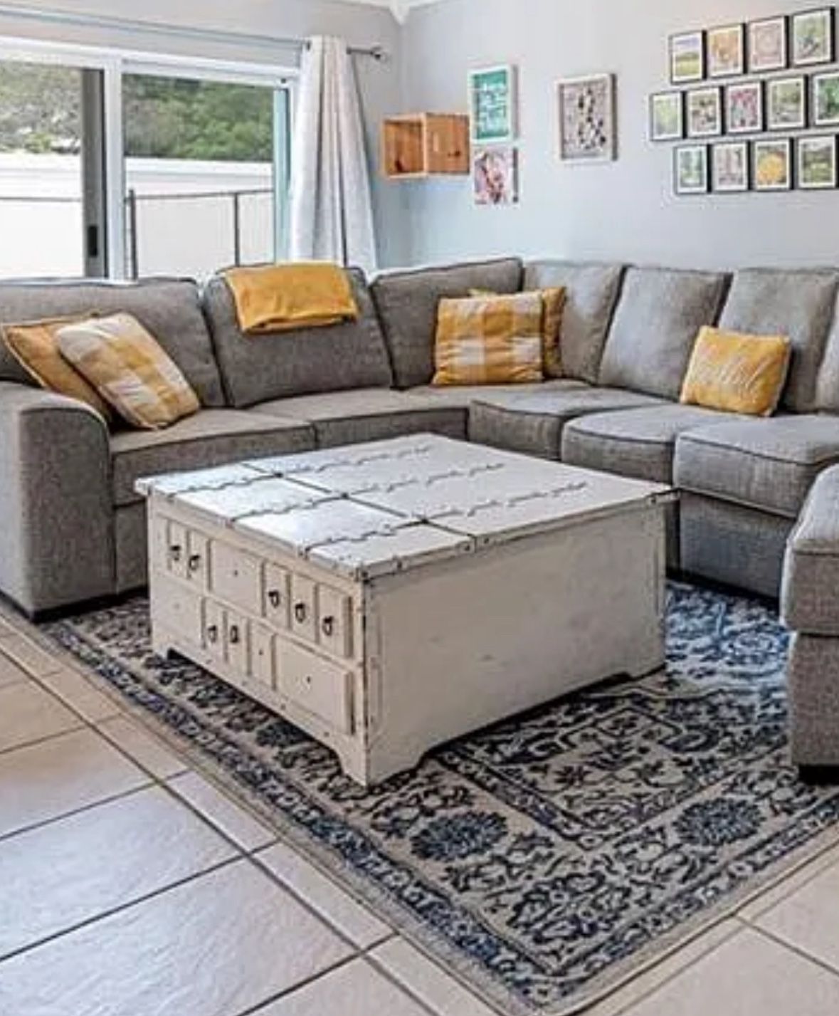 Coffee Table 