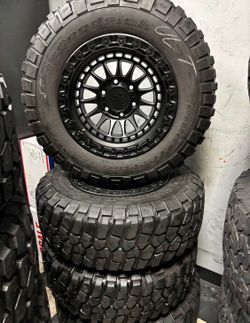 Rines nuevos para Toyota Tacoma Chevy Silverado Con lkantas 35*12.50r17 Toyo en buenas