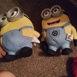2 Talking Minions
