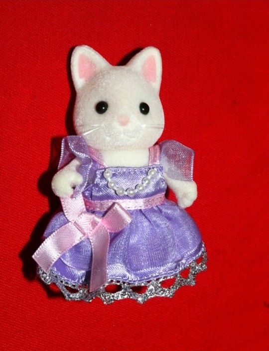 CALICO CRITTERS Cello Concert ■ cat figure in purple dress - replacement