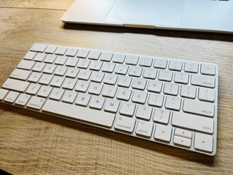 Apple Magic Keyboard