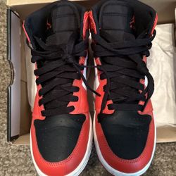 AIR JORDAN 1 RETRO HIGH BG Size 5.5 Youth