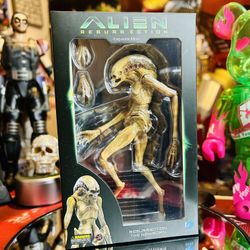  Alien: Resurrection The Newborn 1:18 Scale PX Previews Exclusive Figure